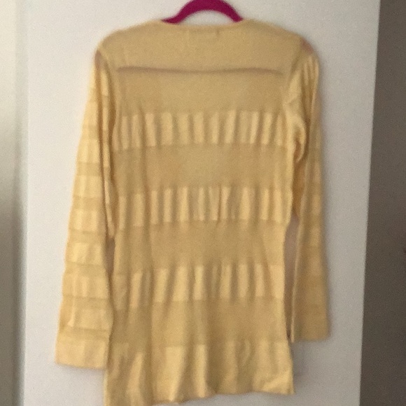 NWOT yellow sweater CYC - Picture 3 of 6